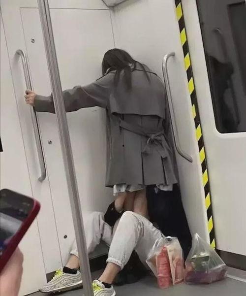 地铁女子最新爆料事件,揭露惊人真相，引发社会热议